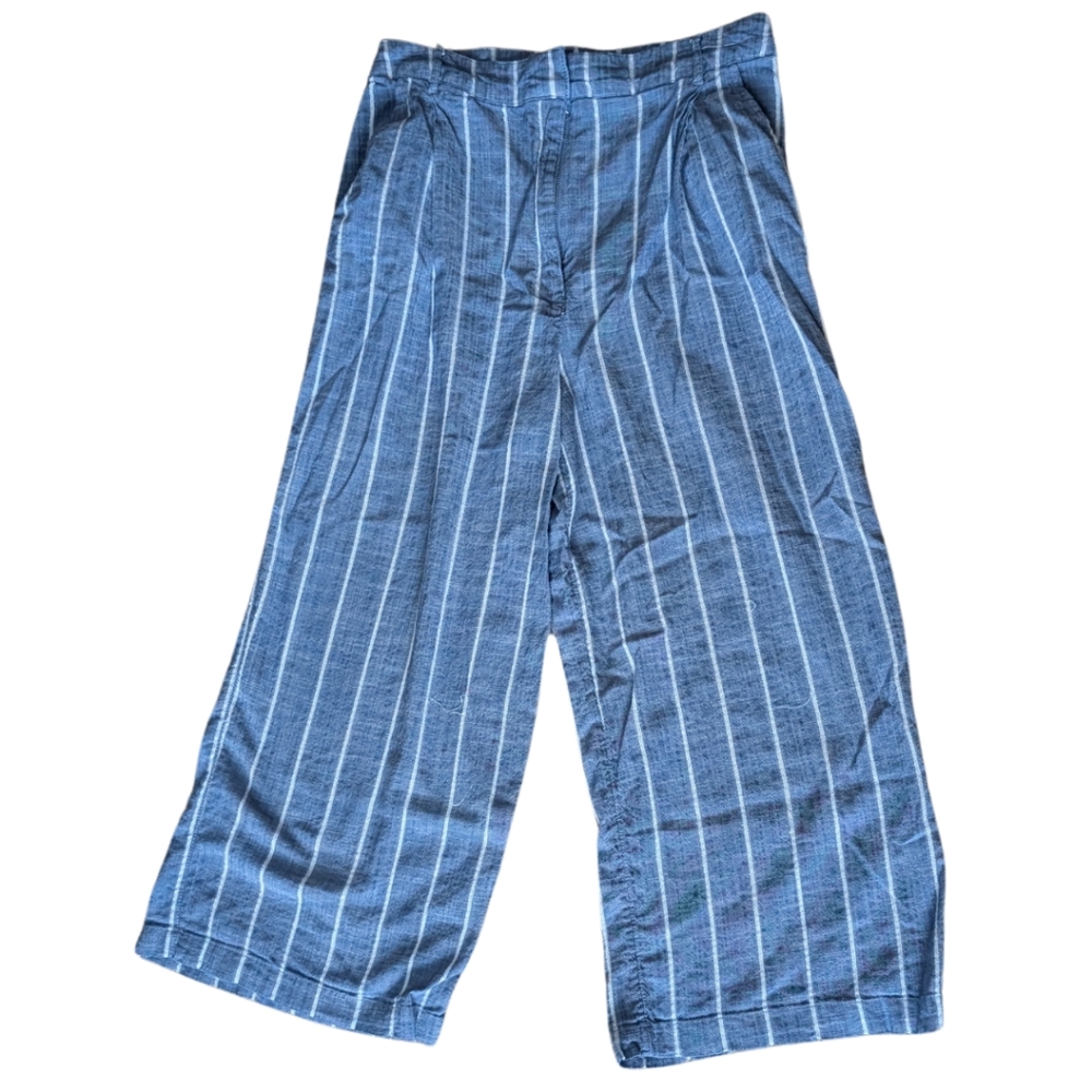 Universal Thread Linen Blend Capris - Picture 2 of 8